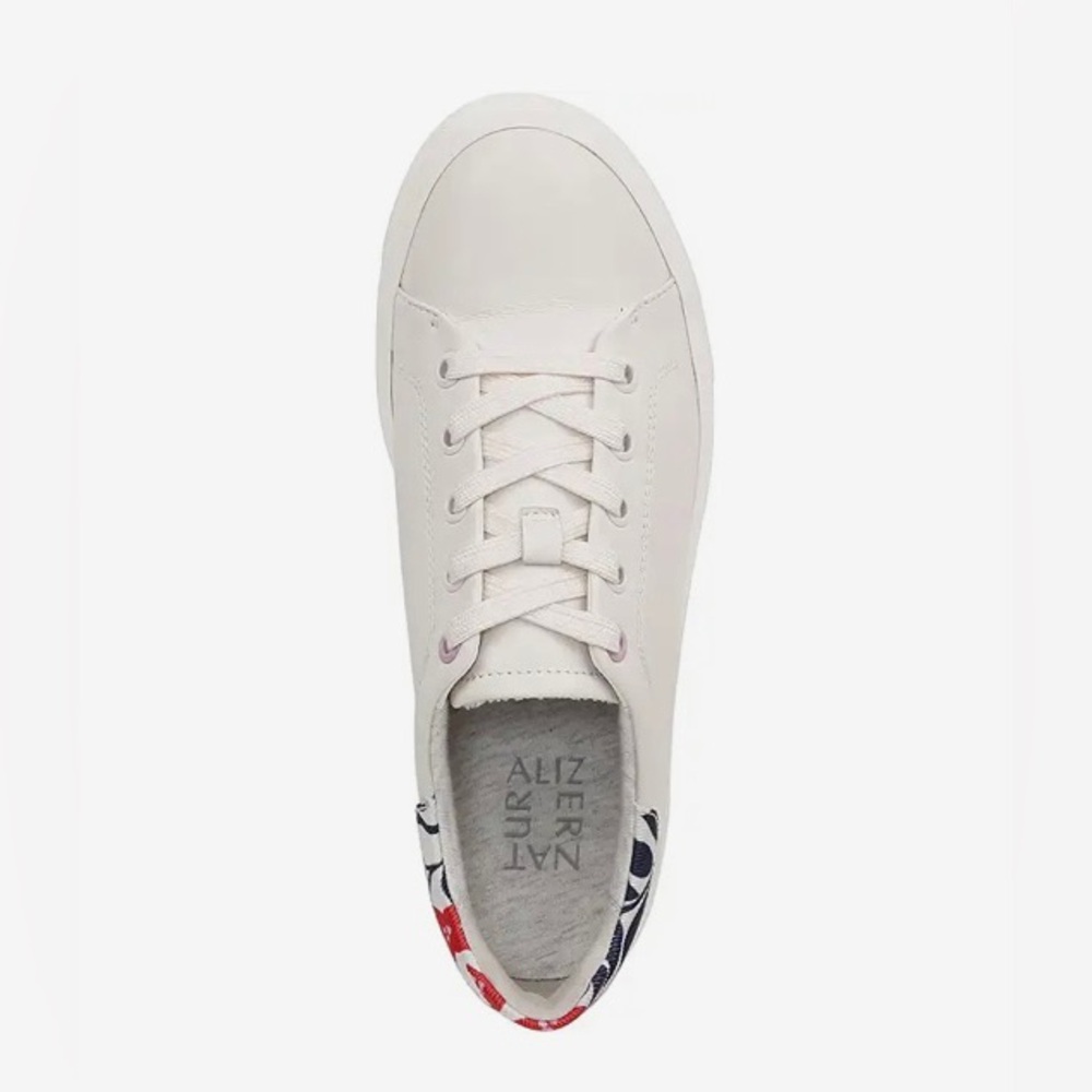 Naturalizer Morrison2 wire lilac size 7.5W White Sneakers with Patterned Heel - Picture 3 of 7